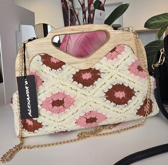 Tasje gehaakt pink bloemen